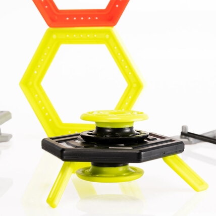 Fat Brain Toys Magshuto Stunt Park – magnetinių triukų ir taiklumo rinkinys 3 Fat Brain Toys Magshuto Stunt Park – magnetinių triukų ir taiklumo rinkinys 3