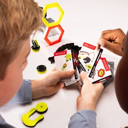 Fat Brain Toys Magshuto Stunt Park – magnetinių triukų ir taiklumo rinkinys 4