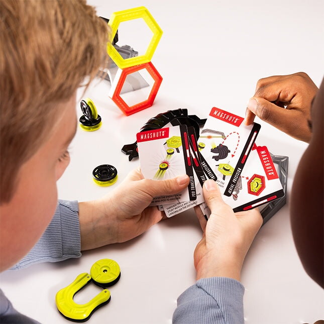 Fat Brain Toys Magshuto Stunt Park – magnetinių triukų ir taiklumo rinkinys 4