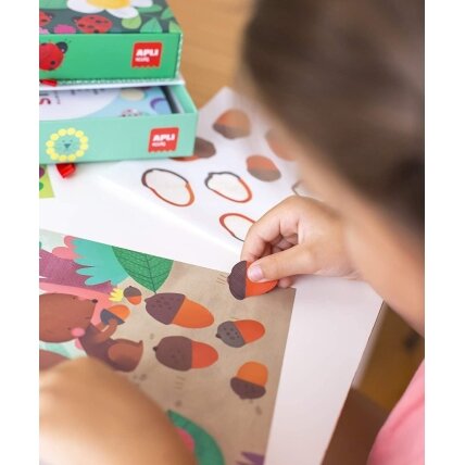 Lipdukų žaidimas „Ladybug“