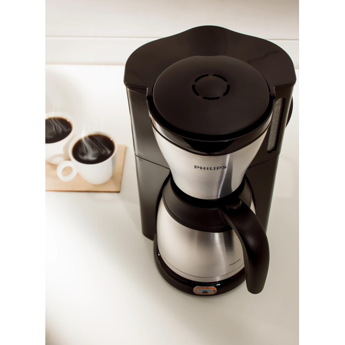 Philips Daily Collection Coffee maker HD7546/20 With Black & metal 2