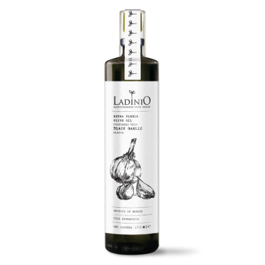 Purškiamas alyvuogių aliejus LADINIO Extra Virgin, su česnakais, 200 ml Purškiamas alyvuogių aliejus LADINIO Extra Virgin, su česnakais, 200 ml