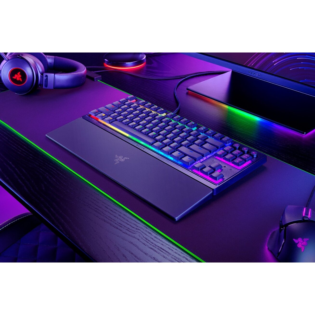 Razer Ornata V3 Tenkeyless Wired Gaming keyboard, Low-profile, RGB LED, USB QWERTY, US, Black Razer Ornata V3 Tenkeyless Wired Gaming keyboard, Low-profile, RGB LED, USB QWERTY, US, Black
