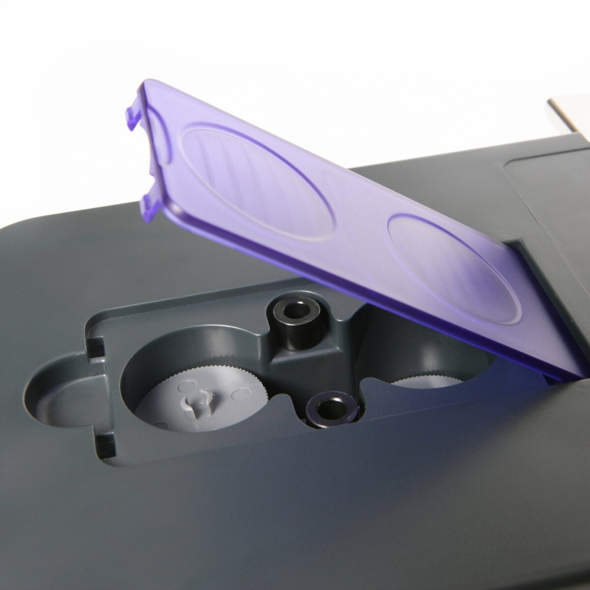 Skylmuša RAPESCO Eco P2200, 2 skylių, 150 lapų, juoda/violetinė 3 Skylmuša RAPESCO Eco P2200, 2 skylių, 150 lapų, juoda/violetinė 3