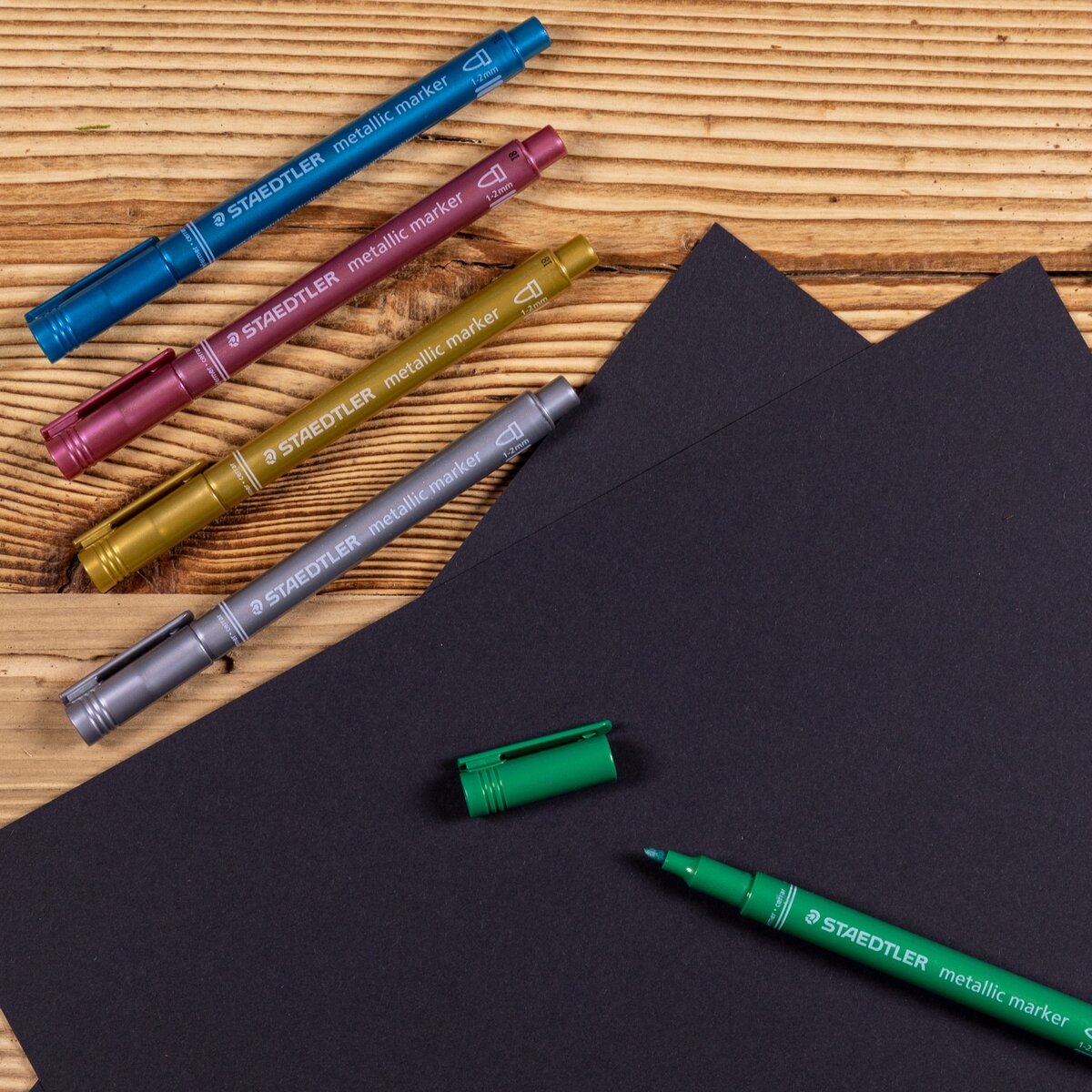 Žymeklis STAEDTLER Metallic, 5 vnt., įvairių sp. 4 Žymeklis STAEDTLER Metallic, 5 vnt., įvairių sp. 4